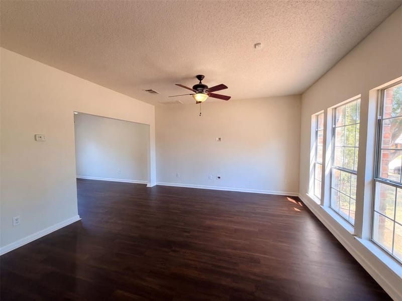 2405 Waterloo Lane, Mesquite TX 75181 - Photo 9