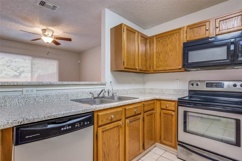 1033 Garden Trail, Mesquite TX 75149 - Photo 10
