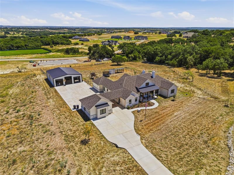 212 Dan Russell Bend, Weatherford TX 76087 - Photo 34