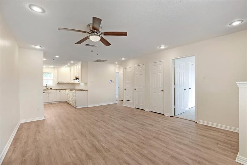 2903 E Mitchell Street, Arlington TX 76010 - Photo 6