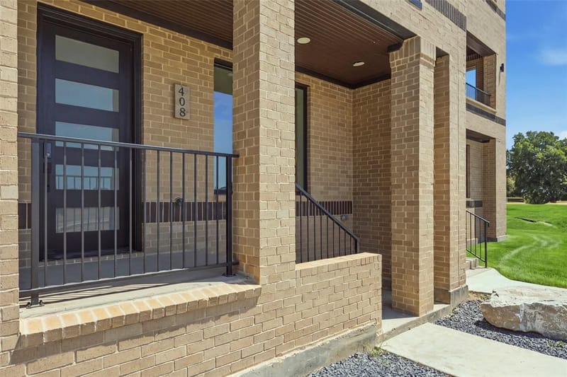 408 Vista Buena Trail, Fort Worth TX 76111 - Photo 6