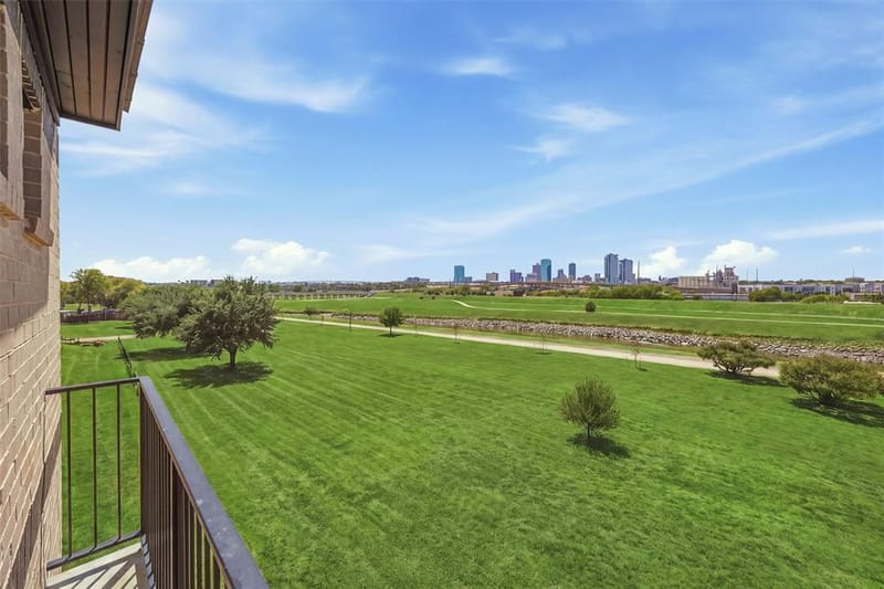 408 Vista Buena Trail, Fort Worth TX 76111 - Photo 30