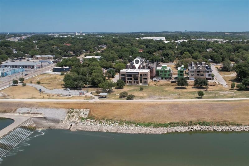 408 Vista Buena Trail, Fort Worth TX 76111 - Photo 40