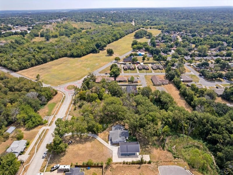 2530 Flora Lane, Denison TX 75020 - Photo 32