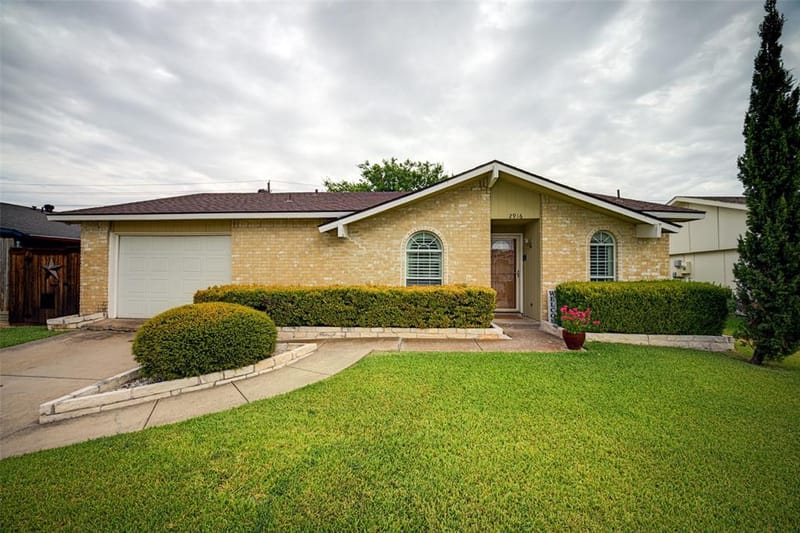2916 Lockwood Drive, Carrollton TX 75007
