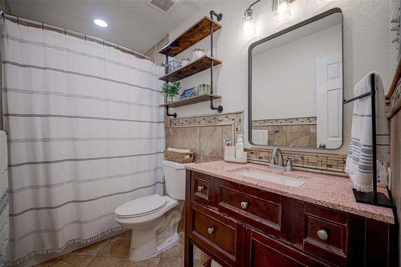 2916 Lockwood Drive, Carrollton TX 75007 - Photo 18