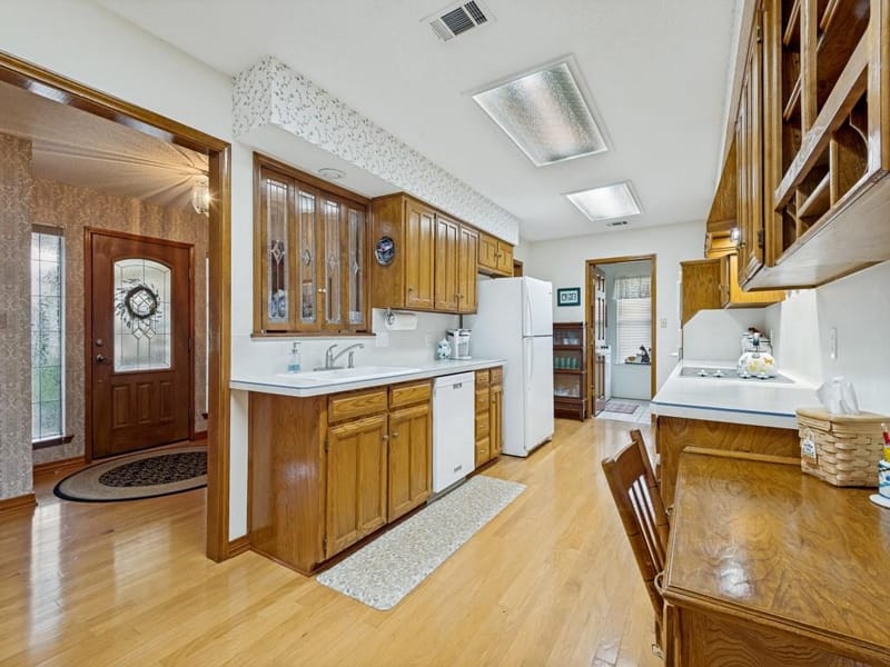 2213 Ridgewood, Bedford TX 76021 - Photo 14