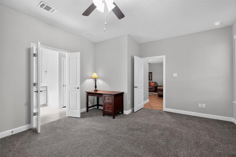400 Dunmore Drive, Fort Worth TX 76052 - Photo 13