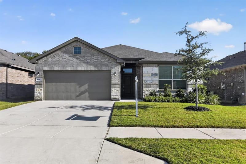 400 Dunmore Drive, Fort Worth TX 76052
