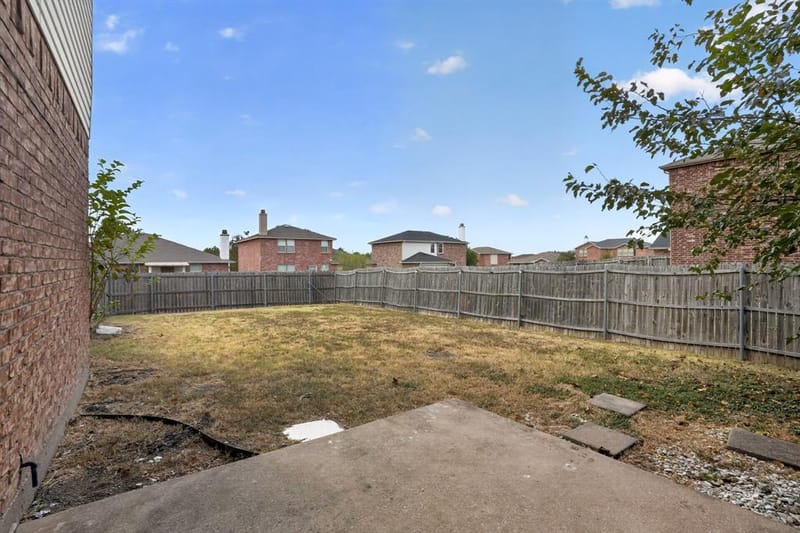 1213 Spring Water Drive, Lancaster TX 75134 - Photo 22