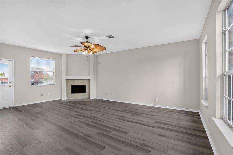 1213 Spring Water Drive, Lancaster TX 75134 - Photo 5