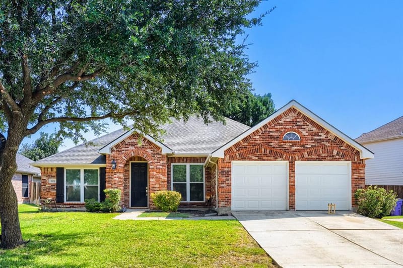 2302 Hodges Place, Mansfield TX 76063 - Photo 2