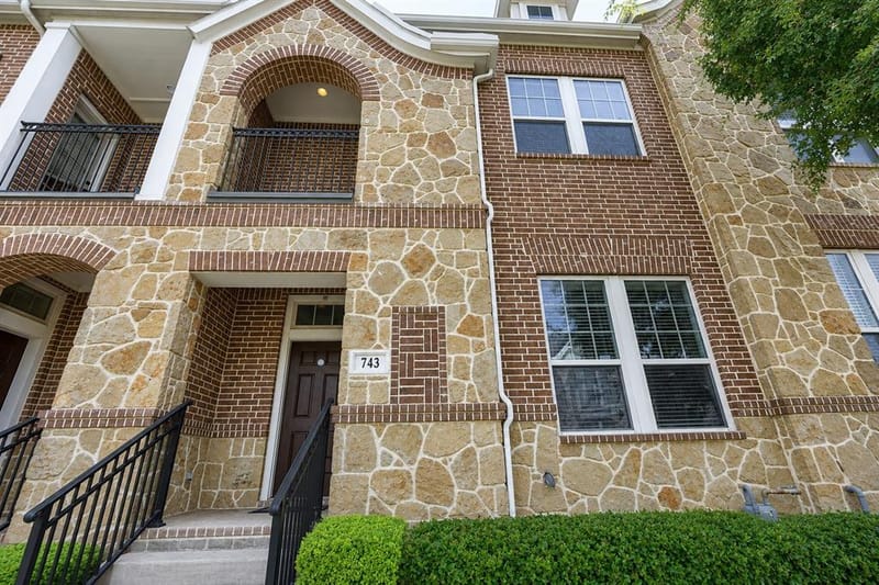 743 Matthew Place, Richardson TX 75081