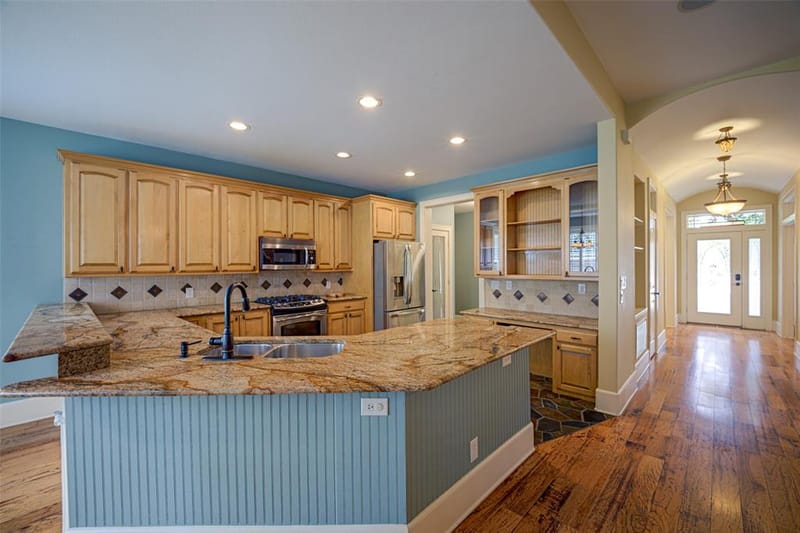 807 Barnes Street, McKinney TX 75069 - Photo 9