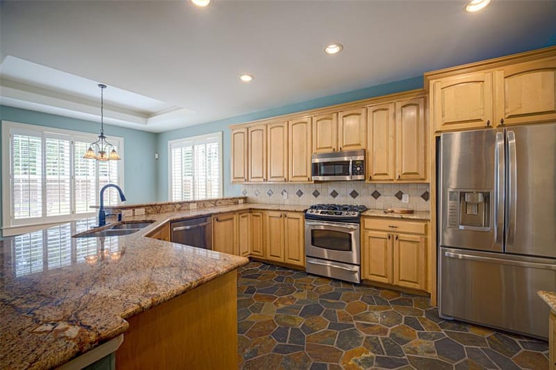 807 Barnes Street, McKinney TX 75069 - Photo 10