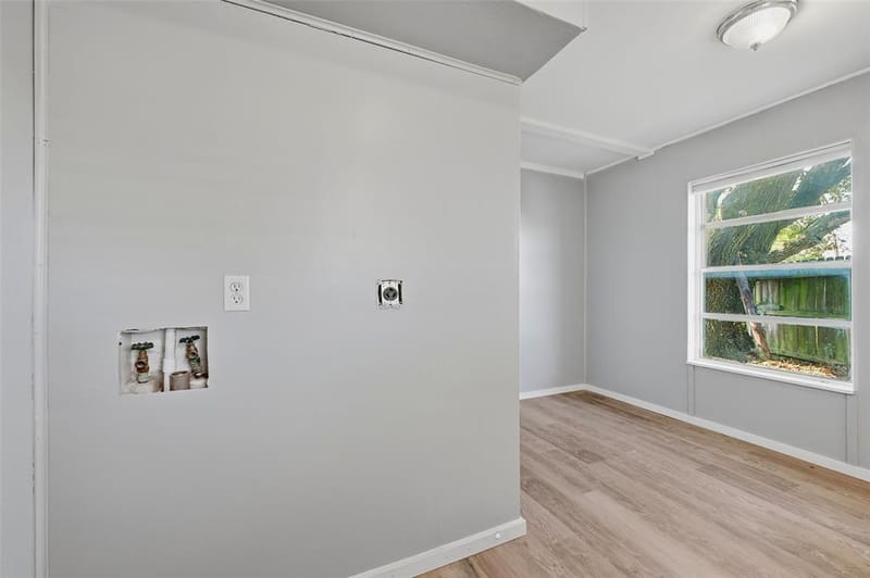 636 S Andrews Avenue, Sherman TX 75090 - Photo 9