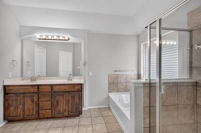 902 Mockingbird Lane, Glenn Heights TX 75154 - Photo 22