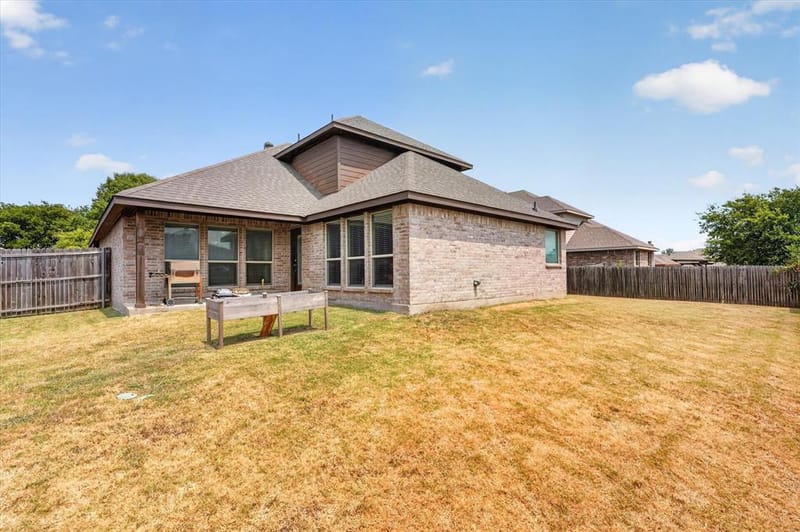 902 Mockingbird Lane, Glenn Heights TX 75154 - Photo 34
