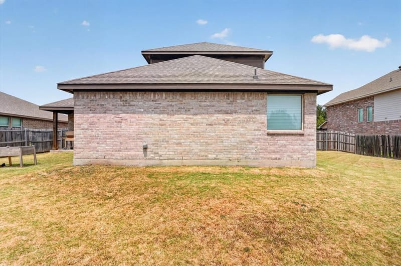 902 Mockingbird Lane, Glenn Heights TX 75154 - Photo 35