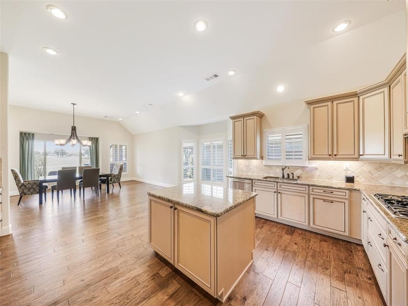 9813 Cypress Street, Denton TX 76207 - Photo 8