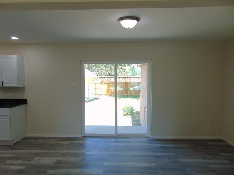 518 Vernet Street, Richardson TX 75080 - Photo 10