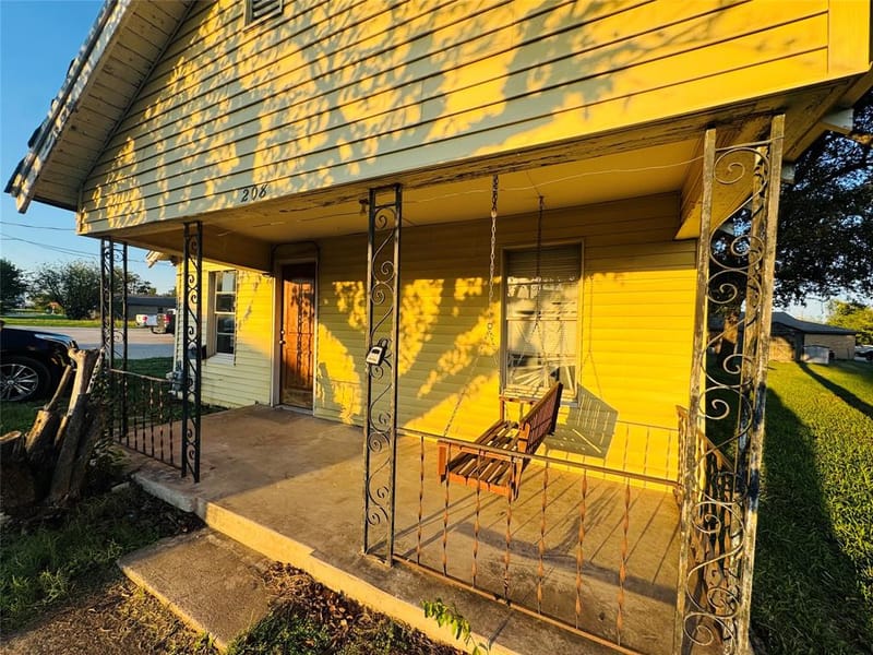 208 S Church Street, Elm Mott TX 76640 - Photo 28
