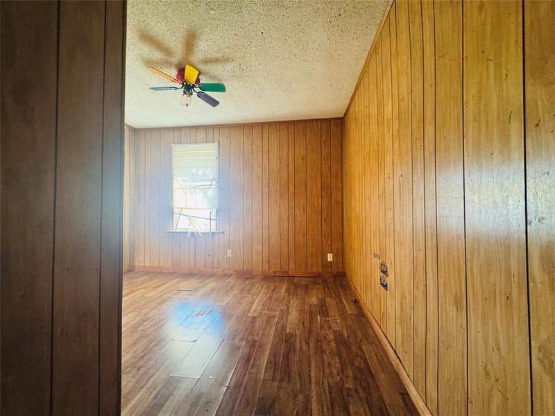 208 S Church Street, Elm Mott TX 76640 - Photo 14