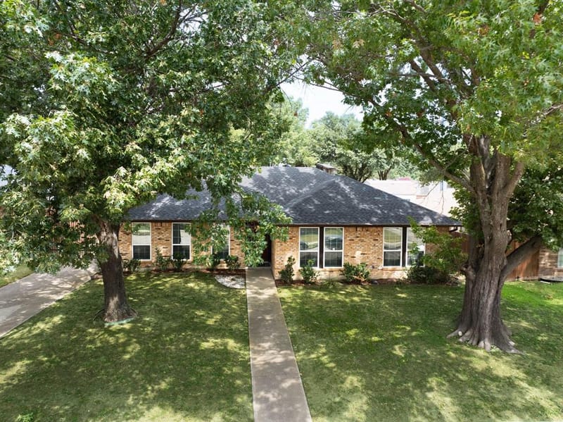 5505 Edgewater Circle, Rowlett TX 75088