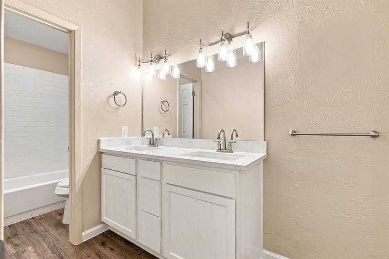 721 Timberoaks Drive, Azle TX 76020 - Photo 27