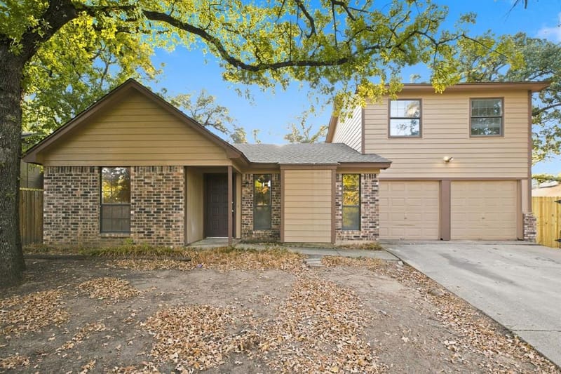 721 Timberoaks Drive, Azle TX 76020 - Photo 2