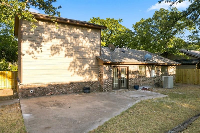 721 Timberoaks Drive, Azle TX 76020 - Photo 32