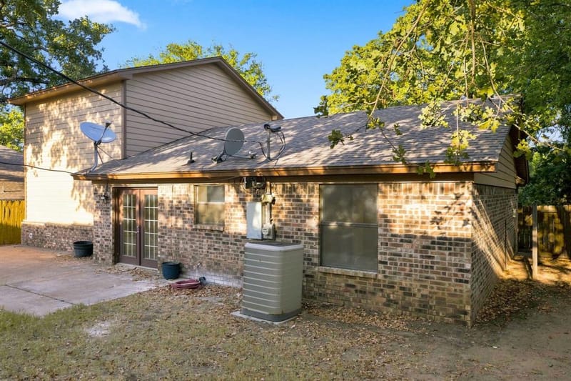 721 Timberoaks Drive, Azle TX 76020 - Photo 33