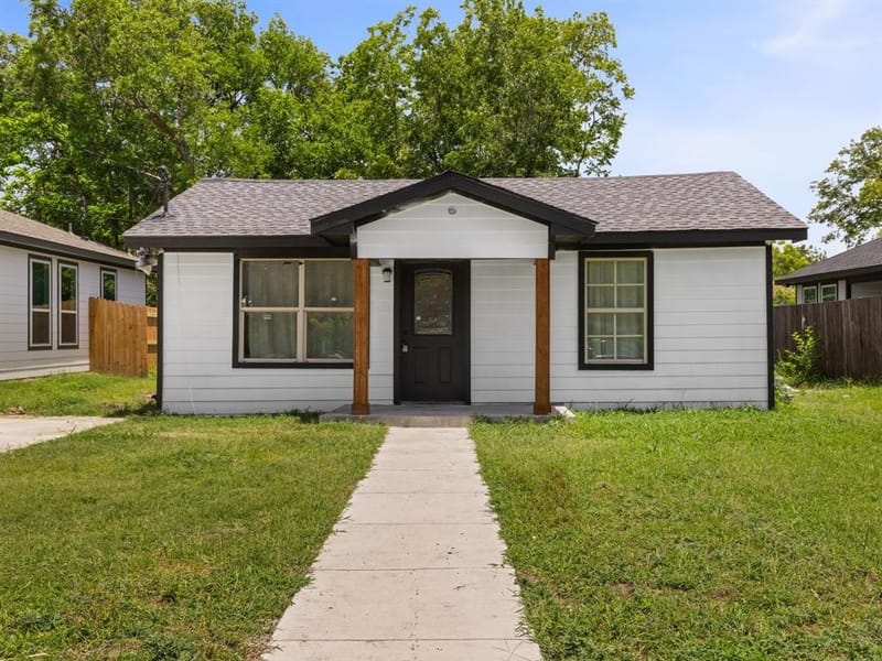 638 Bethpage Avenue, Dallas TX 75217