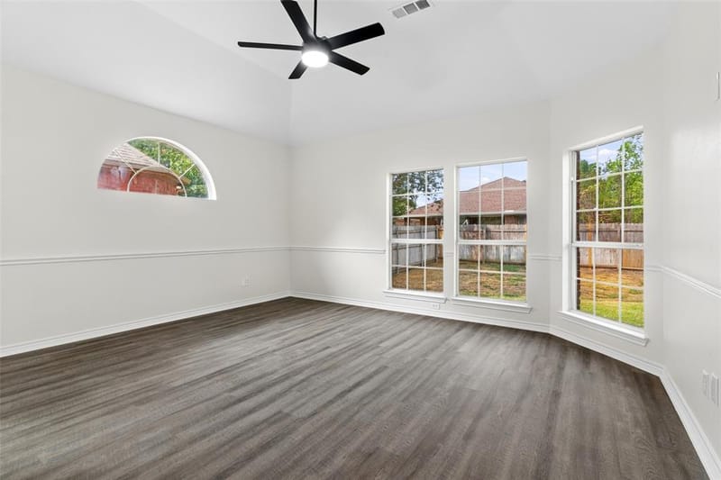 11501 Pheasant Creek Drive, Fort Worth TX 76244 - Photo 12