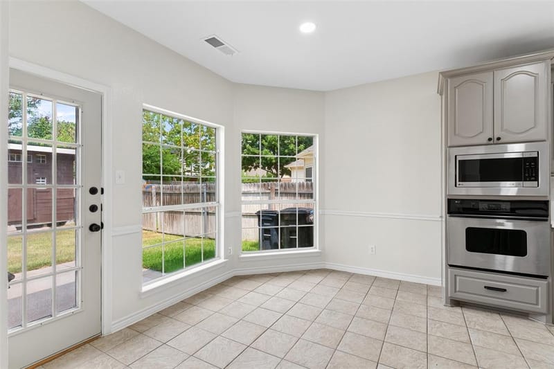 11501 Pheasant Creek Drive, Fort Worth TX 76244 - Photo 7
