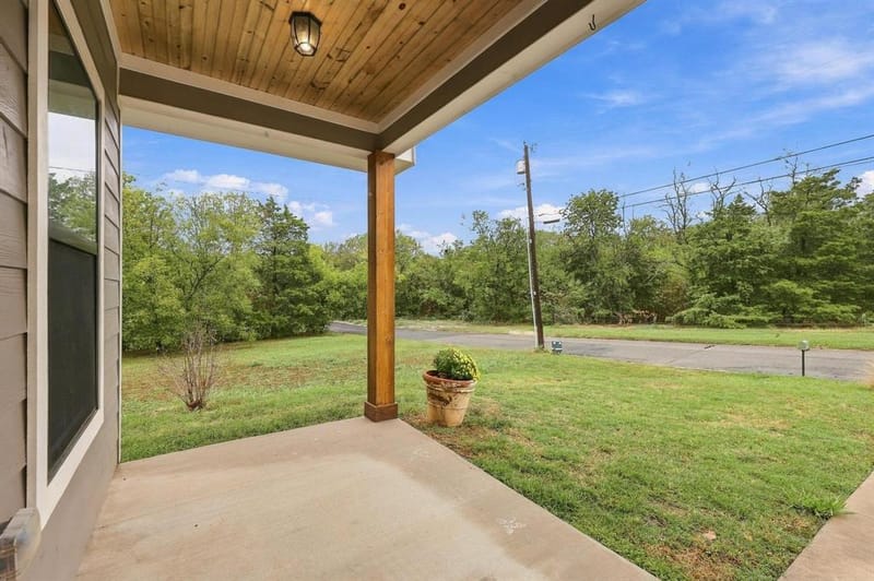 225 E Washington Street, Denison TX 75021 - Photo 6
