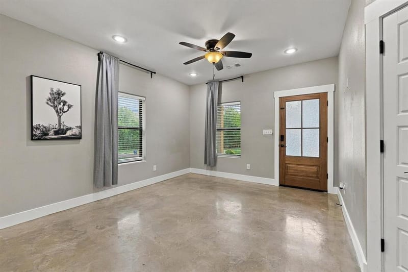 225 E Washington Street, Denison TX 75021 - Photo 10