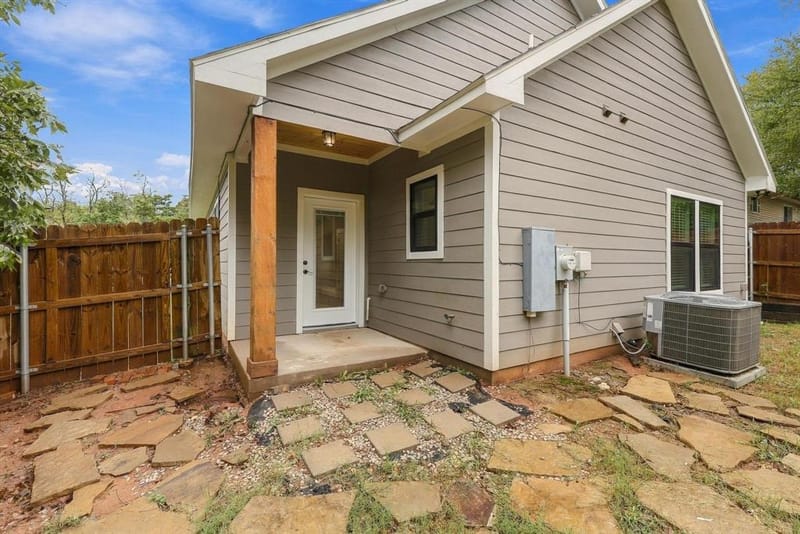 225 E Washington Street, Denison TX 75021 - Photo 31