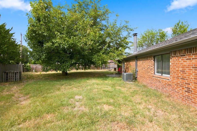6400 Twin Spruce Court, Arlington TX 76018 - Photo 30