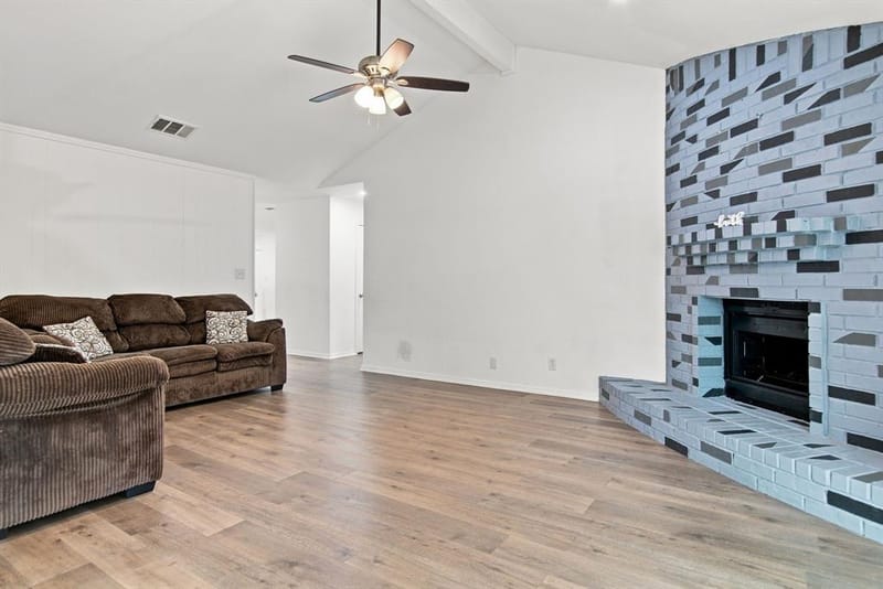6400 Twin Spruce Court, Arlington TX 76018 - Photo 10