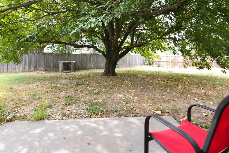 6400 Twin Spruce Court, Arlington TX 76018 - Photo 29