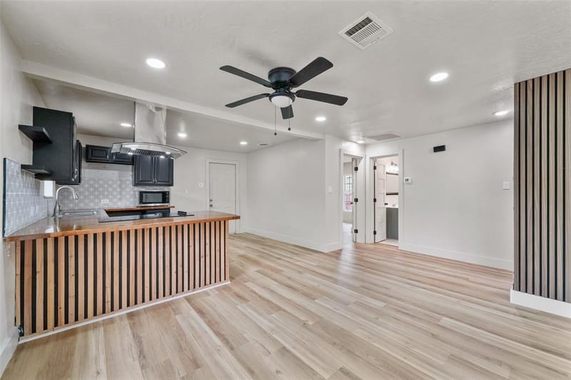 2520 Dell Street, Fort Worth TX 76111 - Photo 9