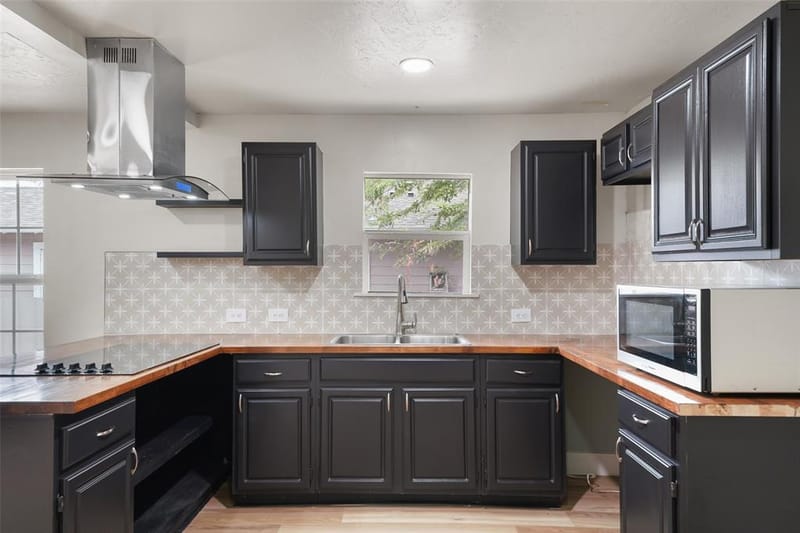2520 Dell Street, Fort Worth TX 76111 - Photo 11