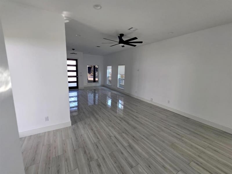 2623 Pennsylvania Avenue, Dallas TX 75215 - Photo 3