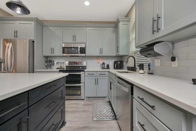 102 Lakeway Lane, Justin TX 76247