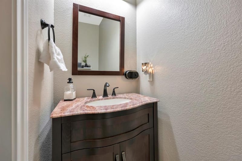 102 Lakeway Lane, Justin TX 76247 - Photo 20