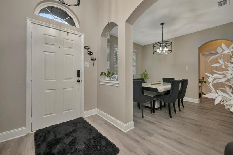 102 Lakeway Lane, Justin TX 76247 - Photo 9