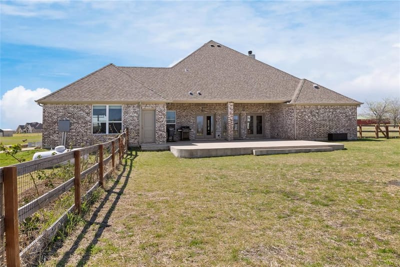 5750 High Mesa Drive, Justin TX 76247 - Photo 16