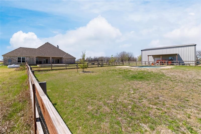 5750 High Mesa Drive, Justin TX 76247 - Photo 10