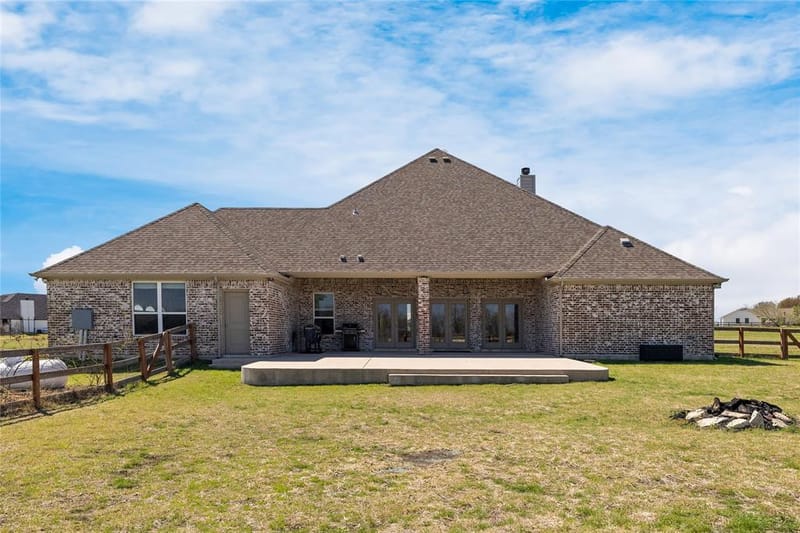 5750 High Mesa Drive, Justin TX 76247 - Photo 18